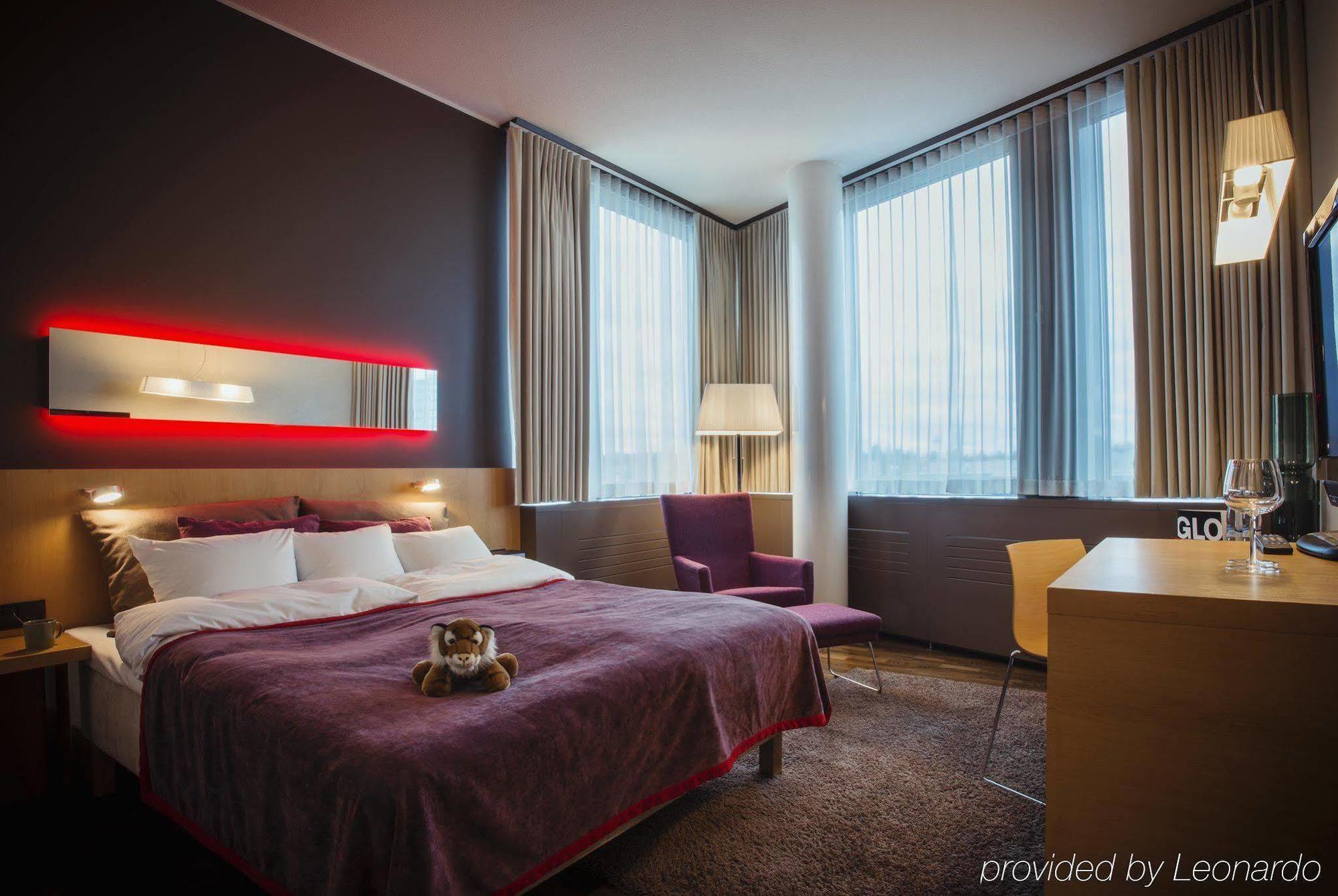 Glo Hotel Sello Эспоо Экстерьер фото